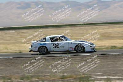 media/Jun-01-2024-CalClub SCCA (Sat) [[0aa0dc4a91]]/Group 2/Race/